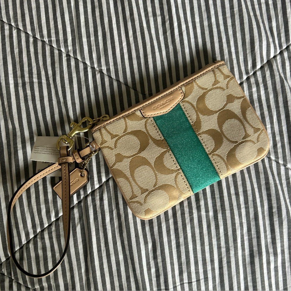Coach Wristlet Beige Signature Jacquard Canvas NWT